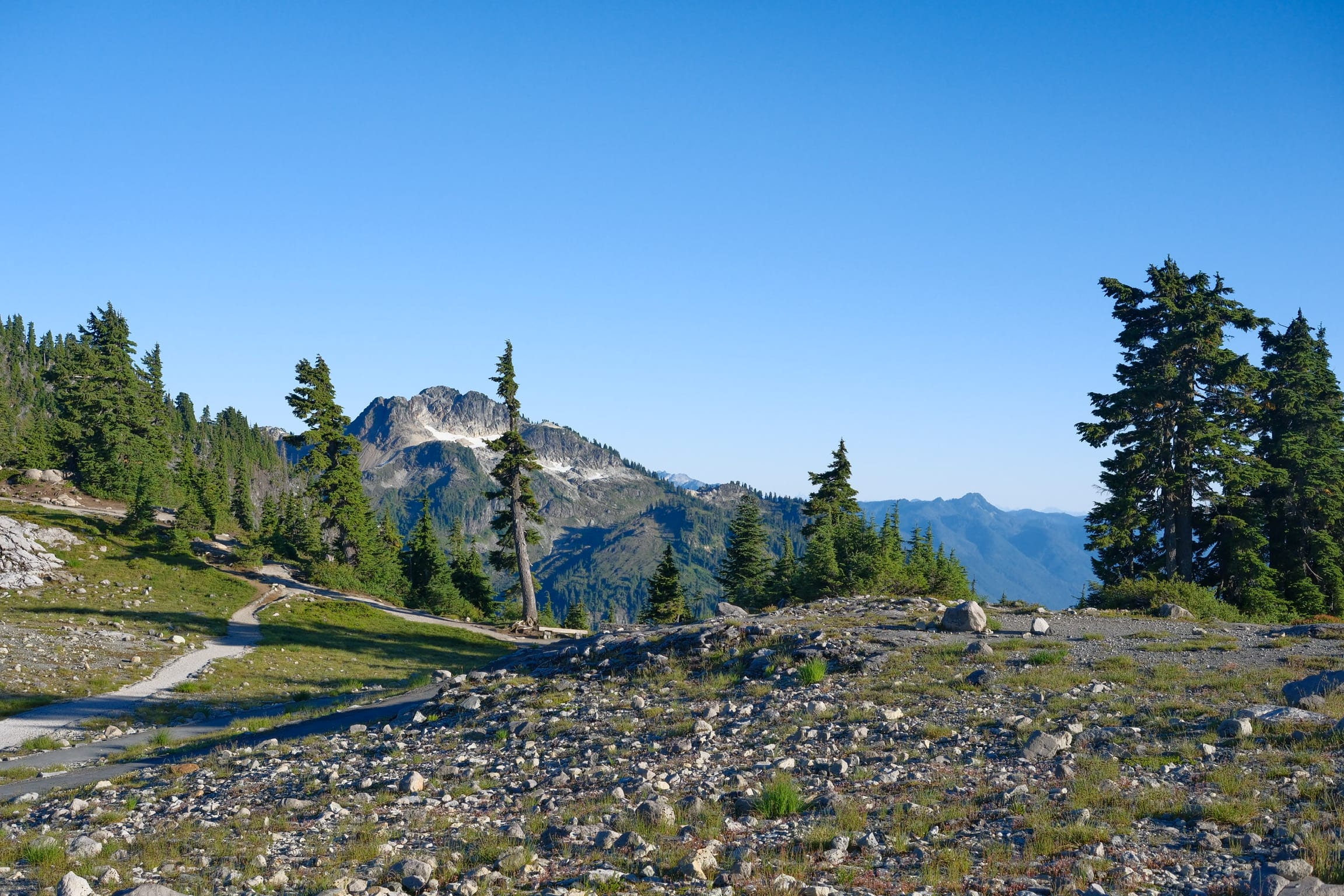 Photo north_cascades_around_artist_point_2